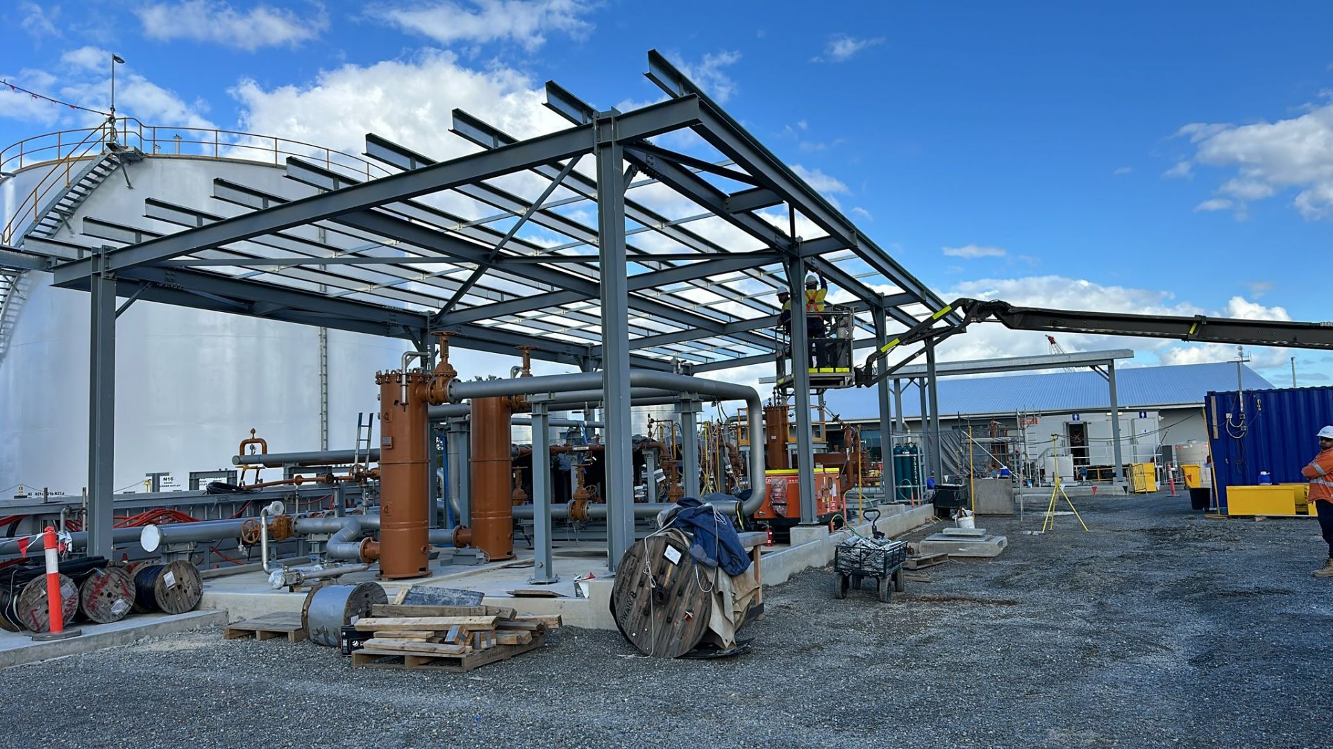 Steel shelter structure installation for the Snowy Hydro 2.0 project in Hunter Valley by Hard Bakka Rigging.