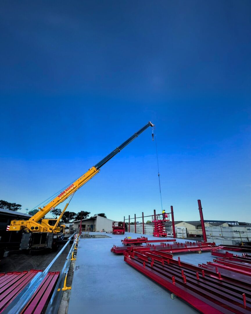 TfNSW Yennora facility under steel erection by Hard Bakka Rigging